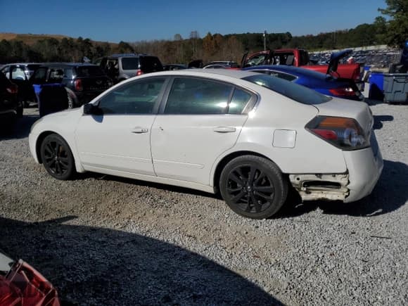 ✅ 2009 Nissan Altima SL • VIN: 1N4AL21E99C151860 • Lot: 91228115. Listed on Copart with 247,855 mi. Free auction sales archive from the USA and detailed vehicle history report at DreamBid. Image 2.