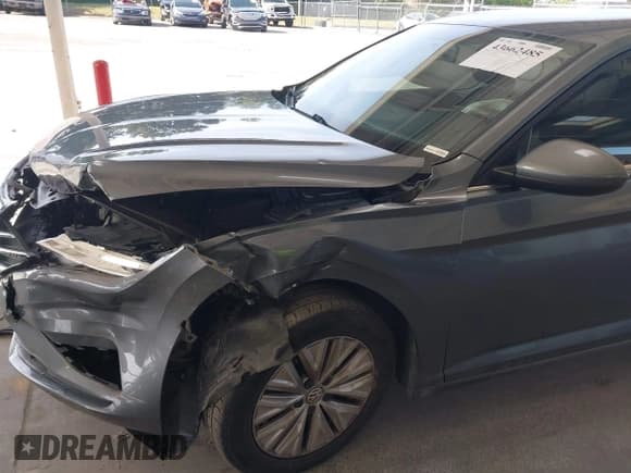 ✅ 2019 Volkswagen Jetta S • VIN: 3VWC57BU0KM179550 • Lot: 43662485. Listed on IAAI with 67,523 mi. Free auction sales archive from the USA and detailed vehicle history report at DreamBid. Image 6.