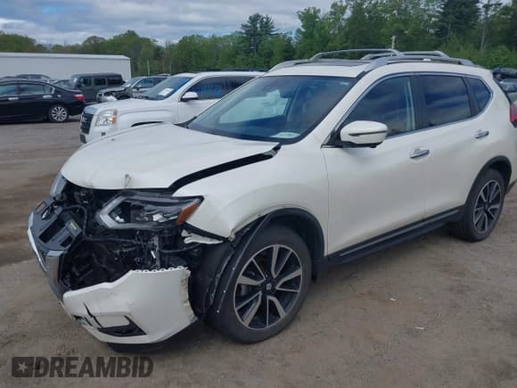 ✅ 2017 Nissan Rogue SL • VIN: JN8AT2MV2HW026450 • Lot: 42301312. Wystawiony na IAAI z przebiegiem 102 513 mil. Bezpłatny archiwum sprzedaży aukcyjnych z USA i szczegółowy raport historii pojazdu na DreamBid. Zdjęcie 2.