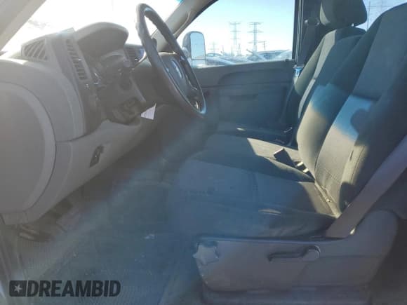 ✅ 2011 Chevrolet Silverado 2500HD Work Truck • VIN: 1GC0KVC81BZ448352 • Lot: 44813515. Wystawiony na Copart z przebiegiem 206 343 mil. Bezpłatny archiwum sprzedaży aukcyjnych z USA i szczegółowy raport historii pojazdu na DreamBid. Zdjęcie 7.