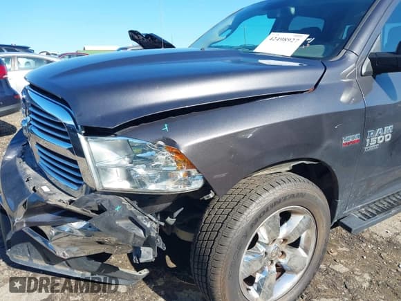 ✅ 2019 Ram 1500 SLT • VIN: 1C6RR6TT8KS722062 • Lot: 42498927. Listed on IAAI with 96,359 mi. Free auction sales archive from the USA and detailed vehicle history report at DreamBid. Image 17.