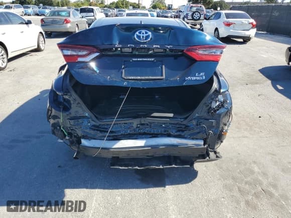 ✅ 2021 Toyota Camry Hybrid LE • VIN: 4T1H31AK5MU563698 • Lot: 92253555. Listed on Copart with 42,882 mi. Free auction sales archive from the USA and detailed vehicle history report at DreamBid. Image 6.