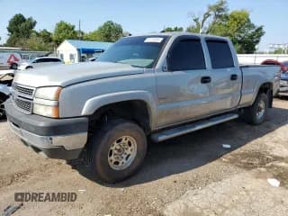✅ 2005 Chevrolet Silverado 2500HD LS • VIN: 1GCHK23275F877594 • Лот: 67476595. Опубликован ранее на Copart с пробегом 255 107 миль. Бесплатный доступ к архиву аукционных продаж из США и подробный отчёт об истории автомобиля на DreamBid. Изображение 1.