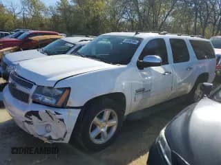 ✅ 2011 Chevrolet Suburban LT • VIN: 1GNSCJE06BR116890 • Lot: 80082904. Wystawiony na Copart z przebiegiem 168 651 mil. Bezpłatny archiwum sprzedaży aukcyjnych z USA i szczegółowy raport historii pojazdu na DreamBid. Zdjęcie 1.