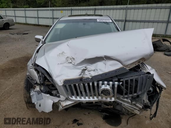 ✅ 2011 Mercury Milan • VIN: 3MEHM0HA3BR604115 • Лот: 50923375. Опубликован ранее на Copart с пробегом 247 534 миль. Бесплатный доступ к архиву аукционных продаж из США и подробный отчёт об истории автомобиля на DreamBid. Изображение 5.