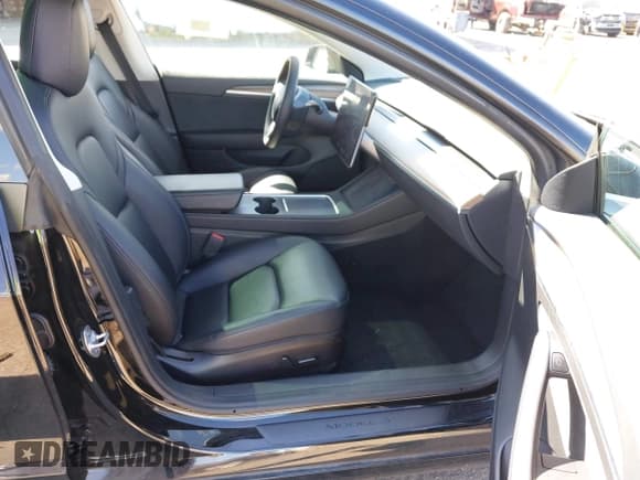 ✅ 2023 Tesla Model 3 • VIN: 5YJ3E1EA0PF456890 • Lot: 41922256. Wystawiony na IAAI z przebiegiem 68 138 mil. Bezpłatny archiwum sprzedaży aukcyjnych z USA i szczegółowy raport historii pojazdu na DreamBid. Zdjęcie 5.