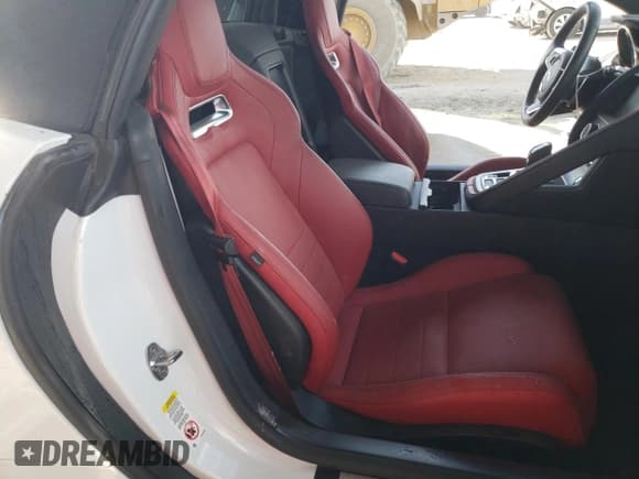 ✅ 2020 Jaguar F-Type P300 • VIN: SAJDD5GX6LCK69033 • Lot: 69819242. Wystawiony na Copart z przebiegiem 16 384 mil. Bezpłatny archiwum sprzedaży aukcyjnych z USA i szczegółowy raport historii pojazdu na DreamBid. Zdjęcie 10.