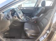 ✅ 2014 Mazda 3 i Touring • VIN: JM1BM1V74E1117560 • Лот: 91259075. Опубликован ранее на Copart с пробегом 97 657 миль. Бесплатный доступ к архиву аукционных продаж из США и подробный отчёт об истории автомобиля на DreamBid. Изображение 7.