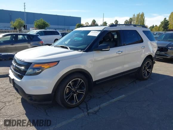 ✅ 2014 Ford Explorer Sport • VIN: 1FM5K8GT2EGB58669 • Lot: 43539717. Wystawiony na IAAI z przebiegiem 108 745 mil. Bezpłatny archiwum sprzedaży aukcyjnych z USA i szczegółowy raport historii pojazdu na DreamBid. Zdjęcie 18.
