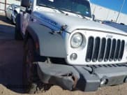 ✅ 2017 Jeep Wrangler Unlimited Rubicon • VIN: 1C4BJWFG3HL597572 • Lot: 40877947. Wystawiony na IAAI z przebiegiem 162 923 mil. Bezpłatny archiwum sprzedaży aukcyjnych z USA i szczegółowy raport historii pojazdu na DreamBid. Zdjęcie 6.