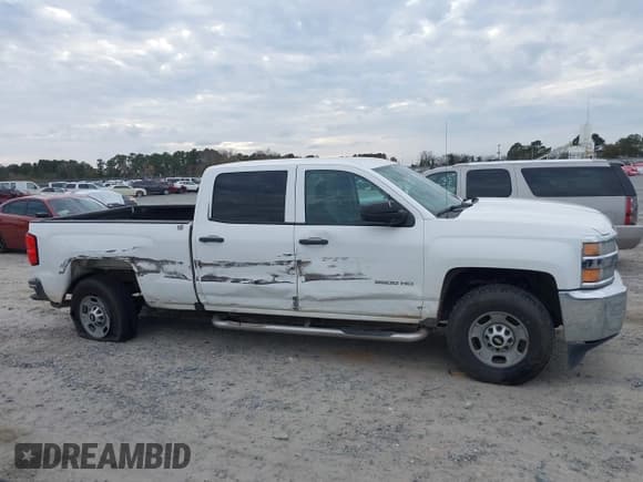 ✅ 2016 Chevrolet Silverado 2500HD Work Truck • VIN: 1GC1CUEG6GF135824 • Lot: 41037016. Listed on IAAI with 239,295 mi. Free auction sales archive from the USA and detailed vehicle history report at DreamBid. Image 12.