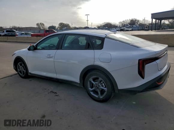 ✅ 2025 Kia K4 LXS • VIN: 3KPFT4DE0SE113889 • Lot: 93327995. Listed on Copart with 11,568 mi. Free auction sales archive from the USA and detailed vehicle history report at DreamBid. Image 2.