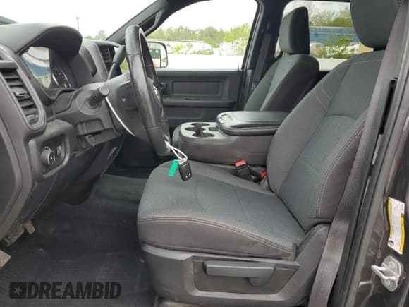 ✅ 2022 Ram 3500 Tradesman • VIN: 3C63R3GL7NG396989 • Lot: 55659625. Wystawiony na Copart z przebiegiem 51 431 mil. Bezpłatny archiwum sprzedaży aukcyjnych z USA i szczegółowy raport historii pojazdu na DreamBid. Zdjęcie 7.