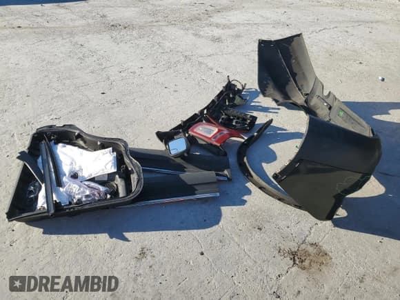 ✅ 2013 Ford Explorer XLT • VIN: 1FM5K7D84DGC59687 • Lot: 90239015. Wystawiony na Copart z przebiegiem 162 878 mil. Bezpłatny archiwum sprzedaży aukcyjnych z USA i szczegółowy raport historii pojazdu na DreamBid. Zdjęcie 13.