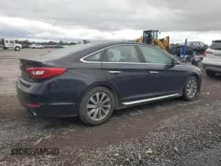 2016 Hyundai Sonata Limited z VIN 5NPE34AF3GH372789, wystawiony jako Copart lot #86331395 z przebiegiem 272 330 mil mil oraz Czysty tytuł • Clean title. Historia ofert i sprzedaży dostępna na DreamBid. Obrazek 3.