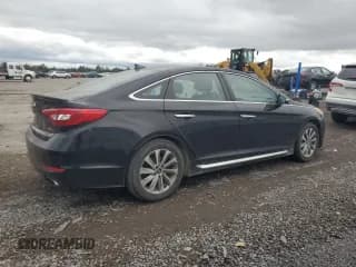 ✅ 2016 Hyundai Sonata Limited • VIN: 5NPE34AF3GH372789 • Лот: 86331395. Опубликован ранее на Copart с пробегом 272 330 миль. Бесплатный доступ к архиву аукционных продаж из США и подробный отчёт об истории автомобиля на DreamBid. Изображение 3.