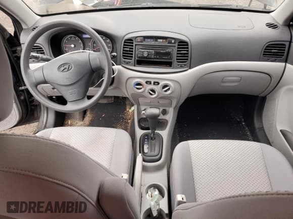 ✅ 2010 Hyundai Accent GS • VIN: KMHCM3AC6AU180733 • Лот: 55469105. Опубликован ранее на Copart с пробегом 19 484 миль. Бесплатный доступ к архиву аукционных продаж из США и подробный отчёт об истории автомобиля на DreamBid. Изображение 8.