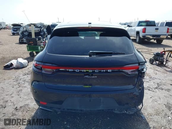 ✅ 2021 Porsche Macan • VIN: WP1AA2A57MLB10702 • Lot: 42697207. Wystawiony na IAAI z przebiegiem 44 119 mil. Bezpłatny archiwum sprzedaży aukcyjnych z USA i szczegółowy raport historii pojazdu na DreamBid. Zdjęcie 16.