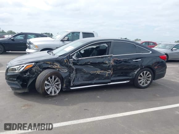 ✅ 2016 Hyundai Sonata Sport • VIN: 5NPE34AF6GH430751 • Лот: 43353172. Опубликован ранее на IAAI с пробегом 107 081 миль. Бесплатный доступ к архиву аукционных продаж из США и подробный отчёт об истории автомобиля на DreamBid. Изображение 15.