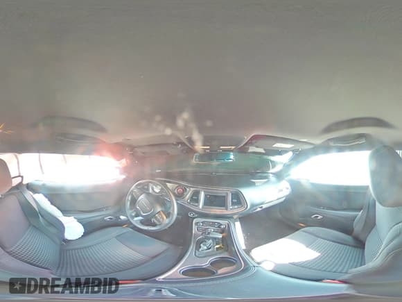 ✅ 2018 Dodge Challenger T/A • VIN: 2C3CDZBT2JH311606 • Lot: 43788383. Wystawiony na Copart z przebiegiem 19 862 mil. Bezpłatny archiwum sprzedaży aukcyjnych z USA i szczegółowy raport historii pojazdu na DreamBid. Zdjęcie 12.