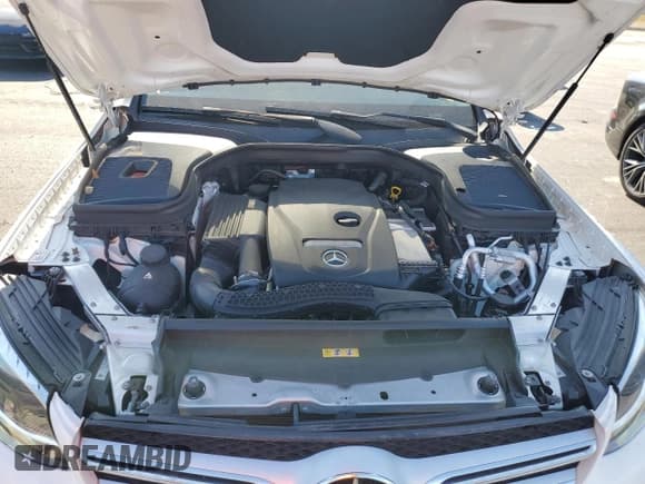 ✅ 2016 Mercedes-Benz GLC 300 • VIN: WDC0G4KB5GF013586 • Lot: 92679325. Wystawiony na Copart z przebiegiem 35 917 mil. Bezpłatny archiwum sprzedaży aukcyjnych z USA i szczegółowy raport historii pojazdu na DreamBid. Zdjęcie 12.