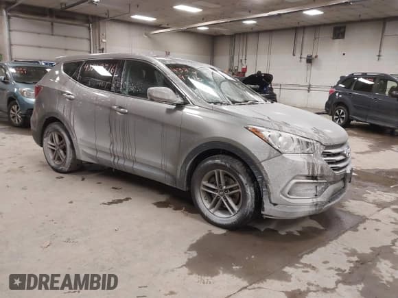 ✅ 2017 Hyundai Santa Fe 2.4L • VIN: 5NMZTDLB9HH000738 • Lot: 43829716. Listed on IAAI with 154,400 mi. Free auction sales archive from the USA and detailed vehicle history report at DreamBid. Image 1.