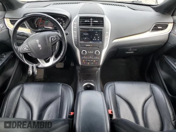 ✅ 2015 Lincoln MKC • VIN: 5LMCJ2A98FUJ13465 • Lot: 69134075. Wystawiony na Copart z przebiegiem 74 708 mil. Bezpłatny archiwum sprzedaży aukcyjnych z USA i szczegółowy raport historii pojazdu na DreamBid. Zdjęcie 8.