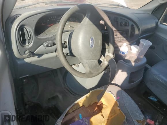 ✅ 2005 Ford Econoline Cargo • VIN: 1FTRE14W05HA21467 • Lot: 71631015. Listed on Copart with Not provided. Free auction sales archive from the USA and detailed vehicle history report at DreamBid. Image 8.