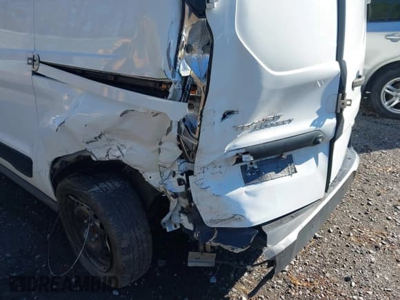 ✅ 2022 Ford Transit Connect XL • VIN: NM0LS7S22N1515028 • Lot: 43800920. Listed on IAAI with 31,762 mi. Free auction sales archive from the USA and detailed vehicle history report at DreamBid. Image 6.