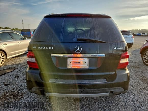 ✅ 2008 Mercedes-Benz M 320 CDI • VIN: 4JGBB22EX8A379873 • Lot: 94265375. Listed on Copart with 208,671 mi. Free auction sales archive from the USA and detailed vehicle history report at DreamBid. Image 6.