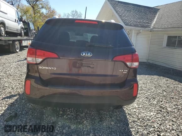 ✅ 2014 Kia Sorento EX • VIN: 5XYKUDA71EG498839 • Lot: 86527105. Listed on Copart with 82,702 mi. Free auction sales archive from the USA and detailed vehicle history report at DreamBid. Image 6.