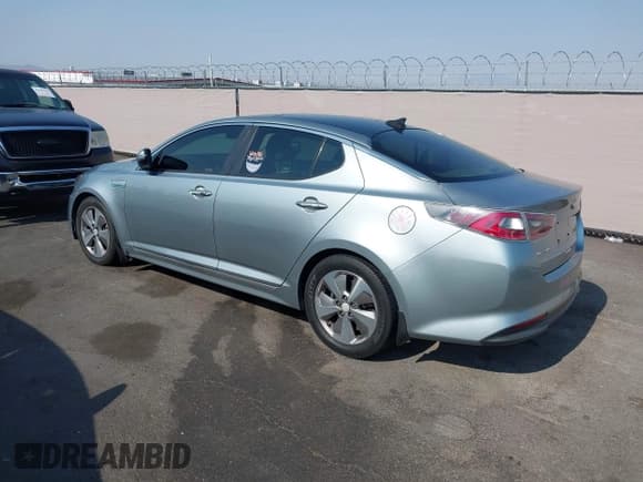 ✅ 2016 Kia Optima EX • VIN: KNAGN4AD6G5095053 • Лот: 42749880. Опубликован ранее на IAAI с пробегом 150 306 миль. Бесплатный доступ к архиву аукционных продаж из США и подробный отчёт об истории автомобиля на DreamBid. Изображение 3.