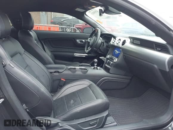 ✅ 2023 Ford Mustang GT • VIN: 1FA6P8CF9P5303768 • Lot: 41536511. Wystawiony na IAAI z przebiegiem 13 677 mil. Bezpłatny archiwum sprzedaży aukcyjnych z USA i szczegółowy raport historii pojazdu na DreamBid. Zdjęcie 5.