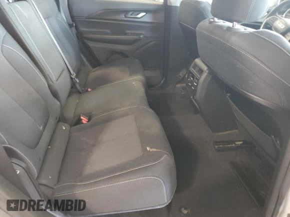 ✅ 2023 Jeep Grand Cherokee Laredo • VIN: 1C4RJHAG2PC570637 • Lot: 70373195. Wystawiony na Copart z przebiegiem 60 946 mil. Bezpłatny archiwum sprzedaży aukcyjnych z USA i szczegółowy raport historii pojazdu na DreamBid. Zdjęcie 11.