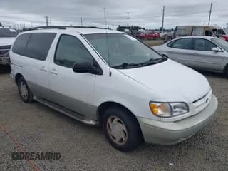 ✅ 1998 Toyota Sienna LE • VIN: 4T3ZF13C2WU064708 • Lot: 42968868. Listed on IAAI with 266,864 mi. Free auction sales archive from the USA and detailed vehicle history report at DreamBid. Image 1.