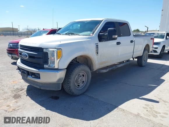 ✅ 2017 Ford F-250 Lariat • VIN: 1FT7W2B67HEC20437 • Lot: 42175020. Wystawiony na IAAI z przebiegiem 32 813 mil. Bezpłatny archiwum sprzedaży aukcyjnych z USA i szczegółowy raport historii pojazdu na DreamBid. Zdjęcie 2.