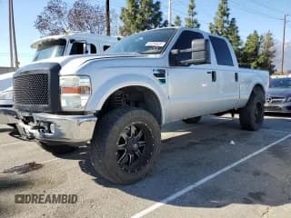 ✅ 2008 Ford F-250 XL • VIN: 1FTSW21R08EB69725 • Lot: 46259525. Listed on Copart with 137,627 mi. Free auction sales archive from the USA and detailed vehicle history report at DreamBid. Image 1.