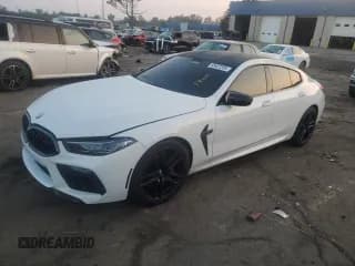 ✅ 2023 BMW M8 Competition • VIN: WBSGV0C01PCL41646 • Lot: 68422355. Wystawiony na Copart z przebiegiem 55 080 mil. Bezpłatny archiwum sprzedaży aukcyjnych z USA i szczegółowy raport historii pojazdu na DreamBid. Zdjęcie 1.