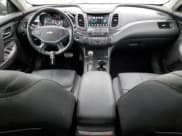 ✅ 2017 Chevrolet Impala LT • VIN: 2G1105S39H9128045 • Лот: 76342804. Опубликован ранее на Copart с пробегом 82 769 миль. Бесплатный доступ к архиву аукционных продаж из США и подробный отчёт об истории автомобиля на DreamBid. Изображение 8.