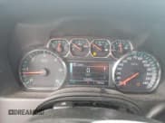 ✅ 2017 Chevrolet Suburban LS • VIN: 1GNSCGKC3HR397881 • Lot: 70394674. Wystawiony na Copart z przebiegiem 122 853 mil. Bezpłatny archiwum sprzedaży aukcyjnych z USA i szczegółowy raport historii pojazdu na DreamBid. Zdjęcie 9.