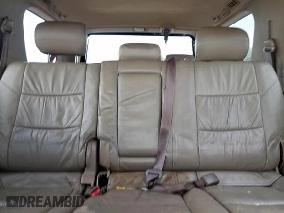 ✅ 2004 Toyota Sequoia Limited • VIN: 5TDZT38A54S222016 • Lot: 70172135. Wystawiony na Copart z przebiegiem 287 281 mil. Bezpłatny archiwum sprzedaży aukcyjnych z USA i szczegółowy raport historii pojazdu na DreamBid. Zdjęcie 10.