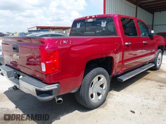 ✅ 2018 Chevrolet Silverado 1500 LTZ • VIN: 3GCUKSEC3JG152877 • Lot: 43058984. Wystawiony na IAAI z przebiegiem 27 067 mil. Bezpłatny archiwum sprzedaży aukcyjnych z USA i szczegółowy raport historii pojazdu na DreamBid. Zdjęcie 4.