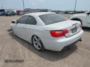 ✅ 2013 BMW 3 Series 335i • VIN: WBADX7C57DE745895 • Лот: 41991702. Опубликован ранее на IAAI с пробегом 131 971 миль. Бесплатный доступ к архиву аукционных продаж из США и подробный отчёт об истории автомобиля на DreamBid. Изображение 3.