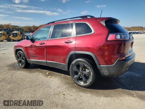 ✅ 2020 Jeep Cherokee Latitude Plus • VIN: 1C4PJLLB0LD620225 • Lot: 92869715. Wystawiony na Copart z przebiegiem 142 359 mil. Bezpłatny archiwum sprzedaży aukcyjnych z USA i szczegółowy raport historii pojazdu na DreamBid. Zdjęcie 2.