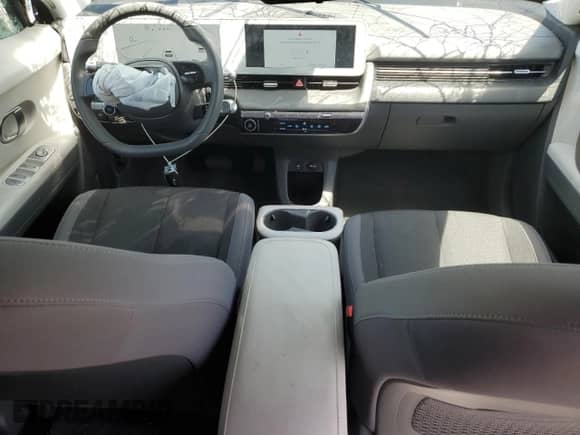 ✅ 2024 Hyundai Ioniq 5 SE Standard Range • VIN: KM8KM4DB9RU234574 • Lot: 57271695. Wystawiony na Copart z przebiegiem 28 478 mil. Bezpłatny archiwum sprzedaży aukcyjnych z USA i szczegółowy raport historii pojazdu na DreamBid. Zdjęcie 8.