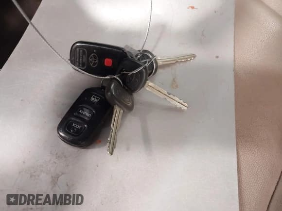 ✅ 2007 Toyota Sequoia Limited • VIN: 5TDBT48A77S283038 • Lot: 42458998. Wystawiony na IAAI z przebiegiem 278 121 mil. Bezpłatny archiwum sprzedaży aukcyjnych z USA i szczegółowy raport historii pojazdu na DreamBid. Zdjęcie 11.