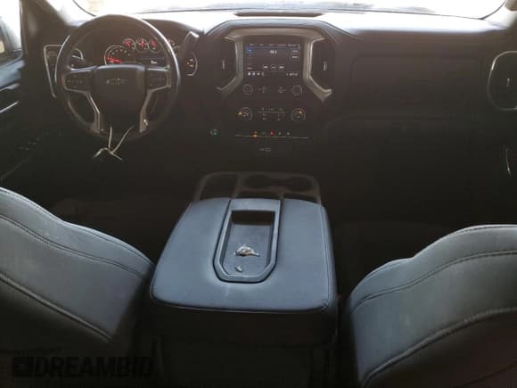 ✅ 2020 Chevrolet Silverado 1500 LT Trail Boss • VIN: 3GCPYFED4LG299952 • Lot: 42566525. Wystawiony na Copart z przebiegiem 75 847 mil. Bezpłatny archiwum sprzedaży aukcyjnych z USA i szczegółowy raport historii pojazdu na DreamBid. Zdjęcie 8.