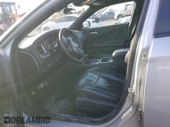 ✅ 2020 Dodge Charger SXT • VIN: 2C3CDXBGXLH237281 • Lot: 86306854. Listed on Copart with 117,562 mi. Free auction sales archive from the USA and detailed vehicle history report at DreamBid. Image 7.