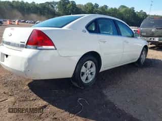 2008 Chevrolet Impala LT with VIN 2G1WT58KX89239781, listed as a IAAI auction lot 43410238 with 180,383 mi miles and . Bid and sale history available at DreamBid. Image 4.