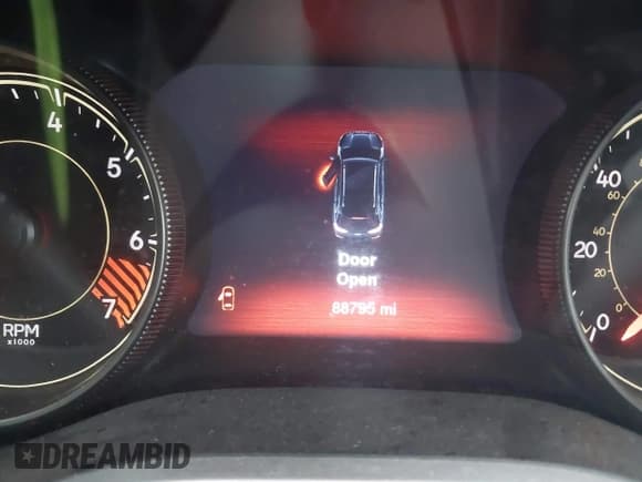 ✅ 2014 Jeep Cherokee Trailhawk • VIN: 1C4PJMBB5EW120432 • Lot: 41973114. Wystawiony na IAAI z przebiegiem 88 795 mil. Bezpłatny archiwum sprzedaży aukcyjnych z USA i szczegółowy raport historii pojazdu na DreamBid. Zdjęcie 15.